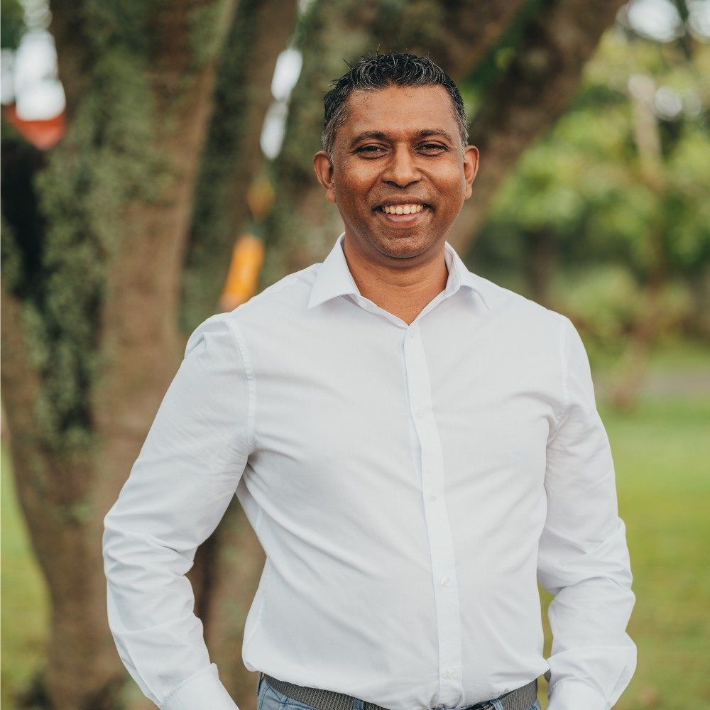 JESON BHAIROO  
Horeca Manager